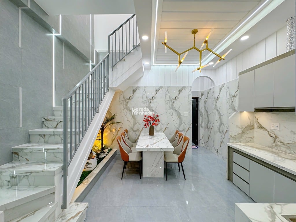 BÁN NHÀ HẺM 861 TRẦN XUÂN SOẠN, 60M2, FULL NỘI THẤT