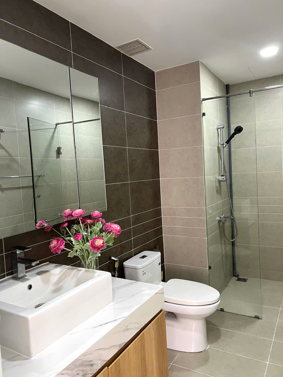cho thuê sunrsie city central 2pn 2wx số 25 nguyễn hữu thọ p tân hưng