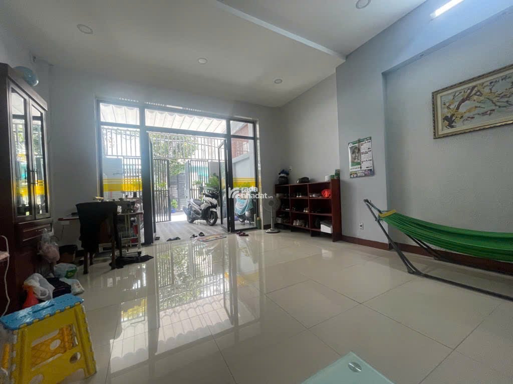 NHÀ PHỐ 1 TRỆT 1 LẦU GẦN NHÀ THỜ NỮ VƯƠNG HOÀ BÌNH -LÊ ĐỨC THỌ- P. 13 -QUẬN GÒ VẤP