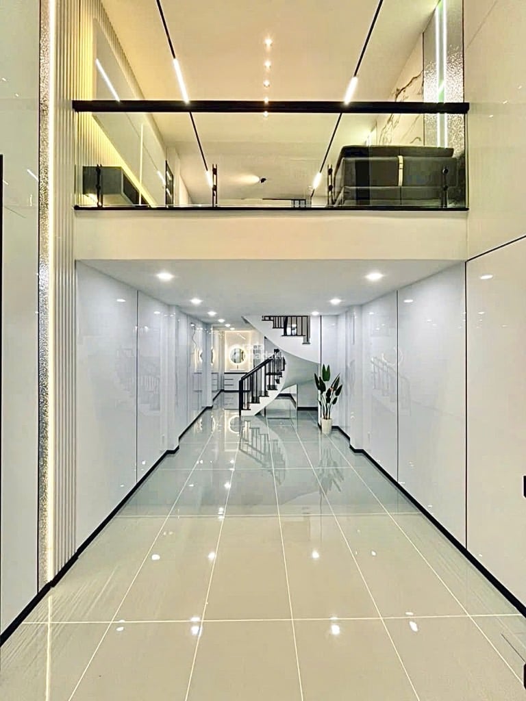 SIÊU PHẨM 5 TẦNG SÁT LŨY BÁN BÍCH - TRỊNH ĐÌNH TRỌNG HÒA THẠNH TÂN PHÚ DT: 45M2- 8 TỶ 3