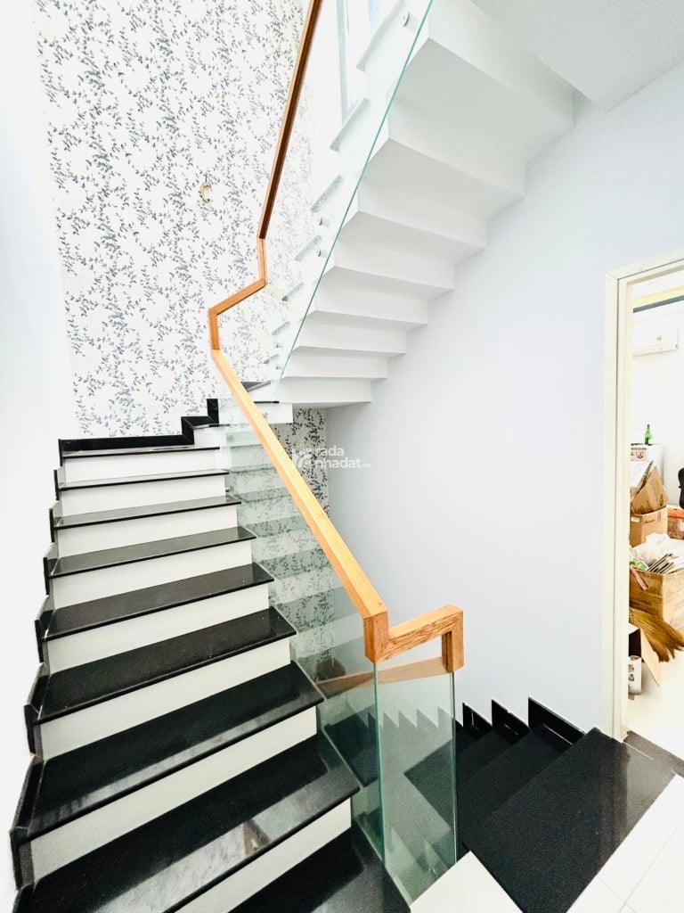 78m2 - Giá 13.5 tỷ - HXH Nhà mới Trần Xuân Soạn khu Kiều Đàm, Q7