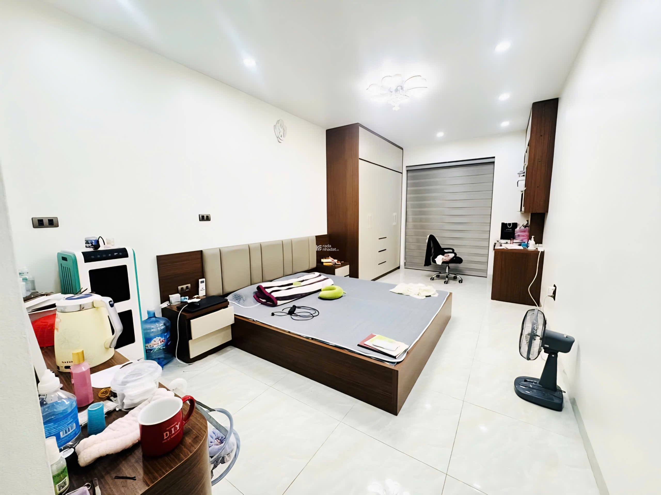 Lô góc Hoàng Hoa Thám, 2 mặt thoáng, 10m ra ô tô 11 tỷ