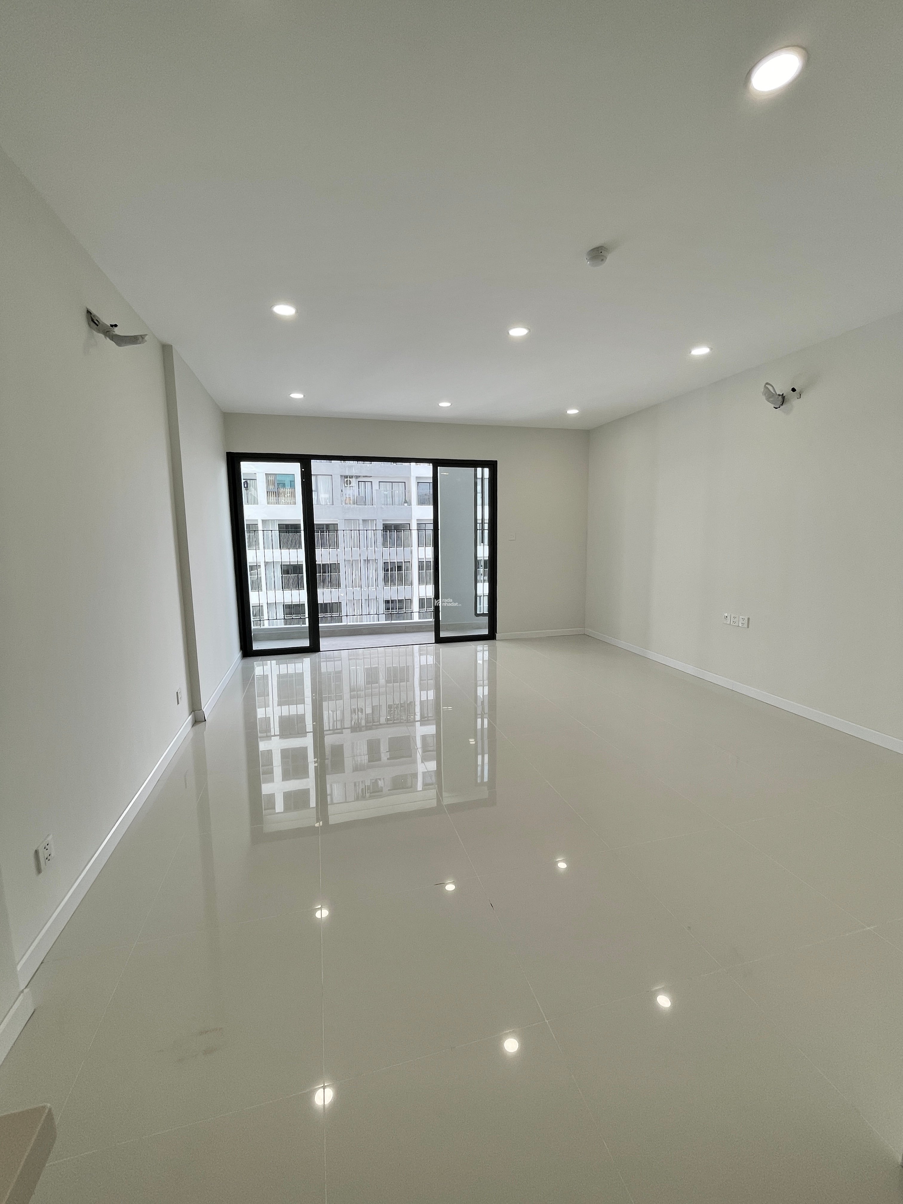 Bán Officetel Lavida Plus Quận 7 37m giá chỉ từ 2,566 tỷ, cho thuê ngay