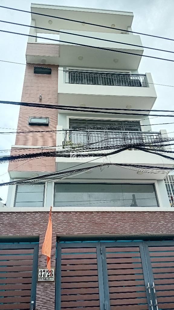 Bán CHDV gần lề trọng tần nguyễn thị tú 