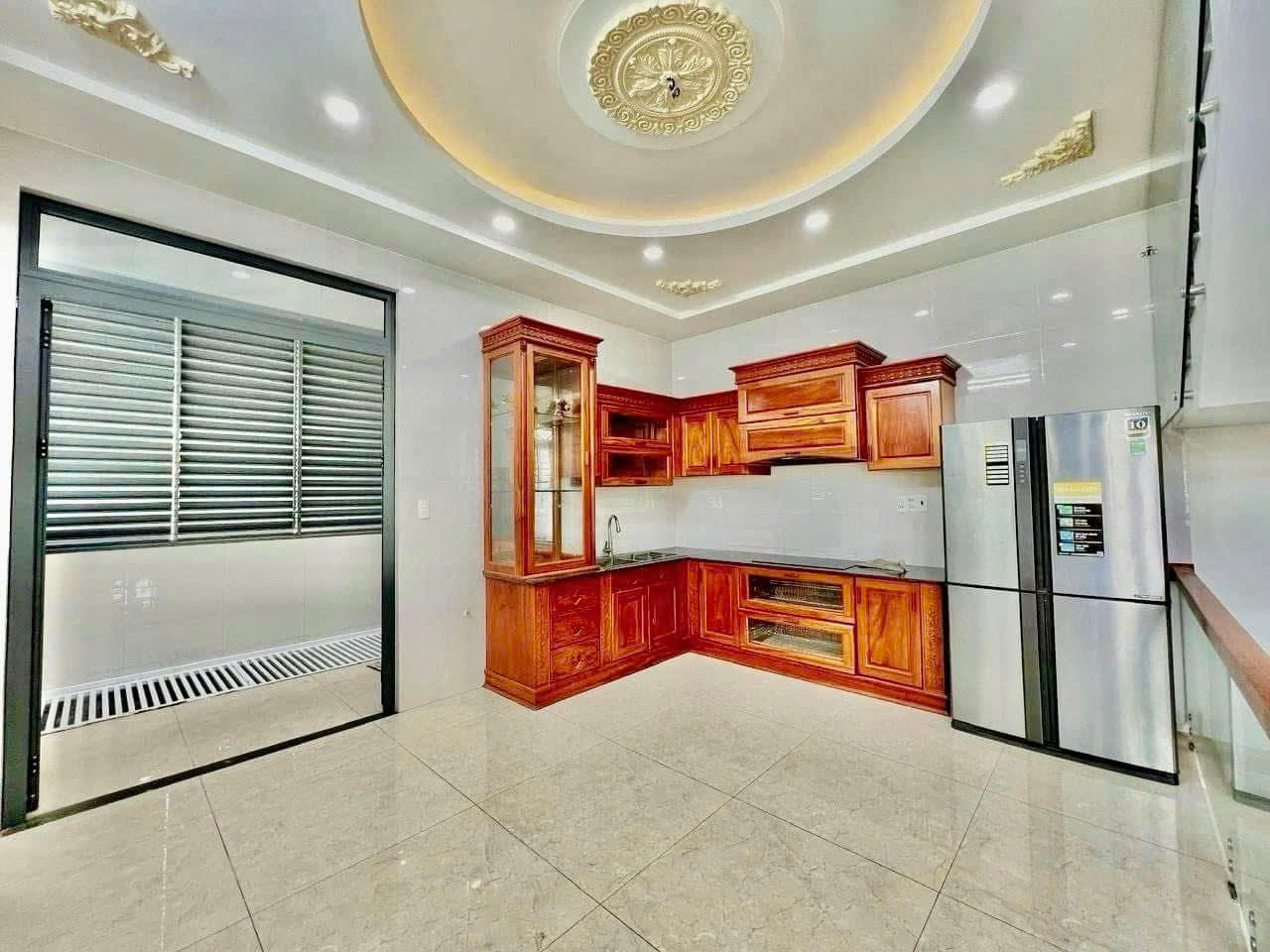 Kẹt vốn bán nhà mặt tiền đang kinh doanh Hà Huy Giáp, Quận 12, diện tích 58m2 giá 2 tỷ 050 TL