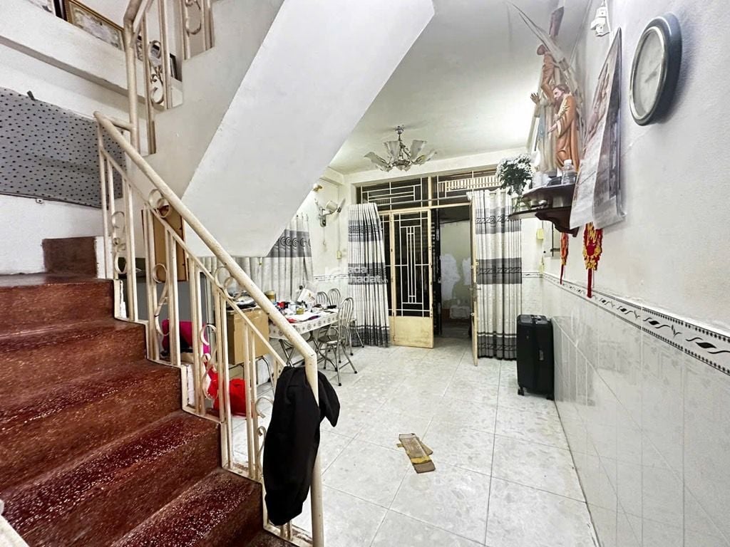 KHU SÂN BAY, NGUYỄN TRỌNG TUYỂN, TÂN BÌNH, 24M2 CÓ KC Ở NGAY. GIẢM 550TR CHỈ 3.8T