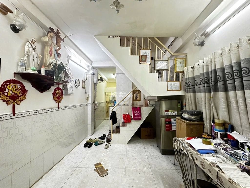 KHU SÂN BAY, NGUYỄN TRỌNG TUYỂN, TÂN BÌNH, 24M2 CÓ KC Ở NGAY. GIẢM 550TR CHỈ 3.8T