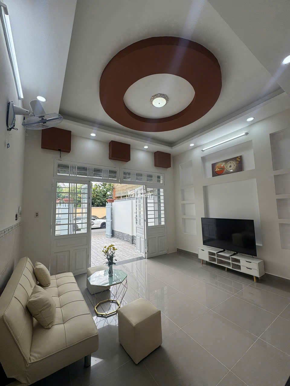 Nhà mặt tiền đường 7 long trường DT 94m, 4 tầng 