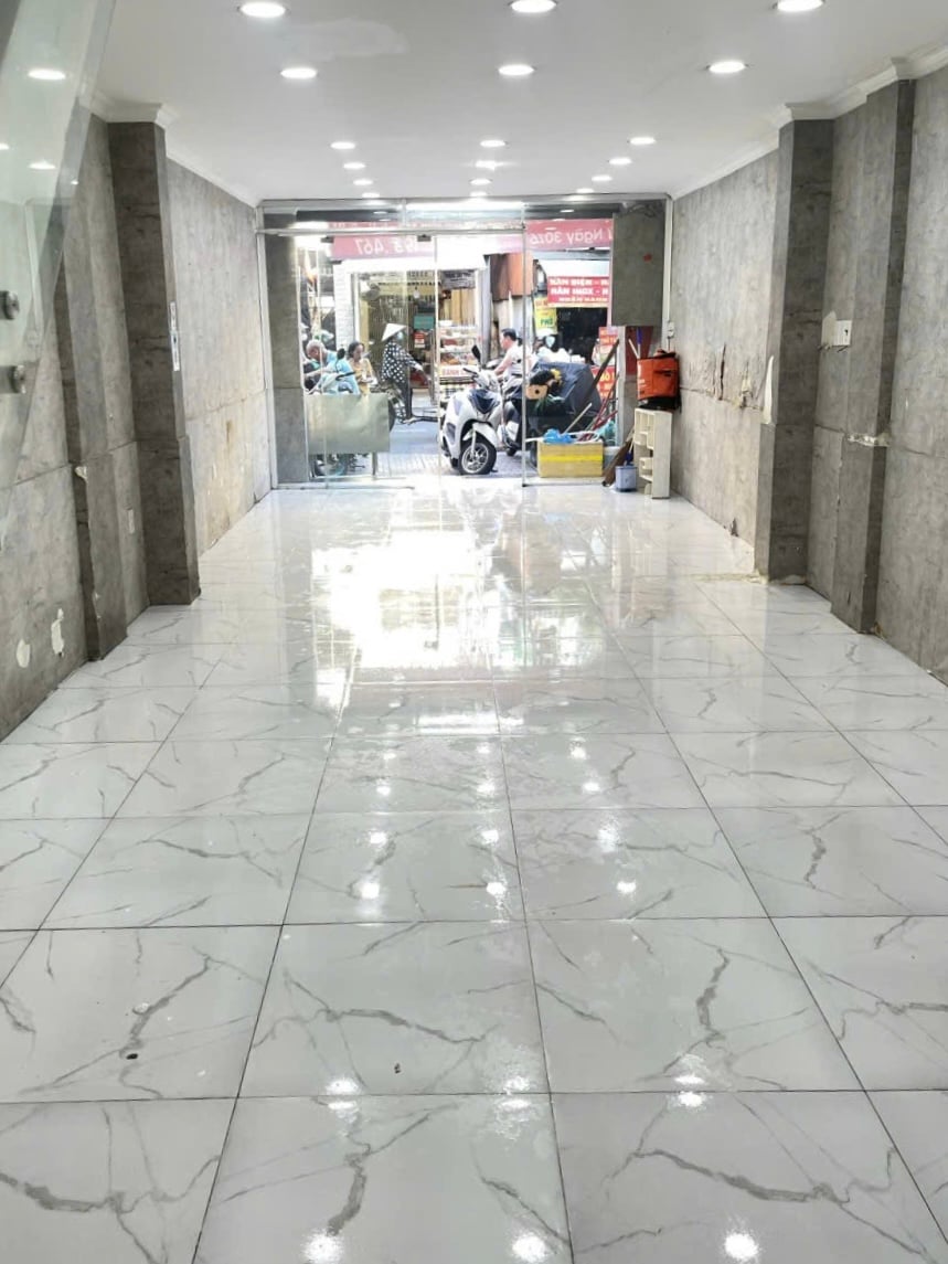 Cho thuê nhà mặt tiền Nguyễn Văn Lạc, Bình Thạnh, HCM