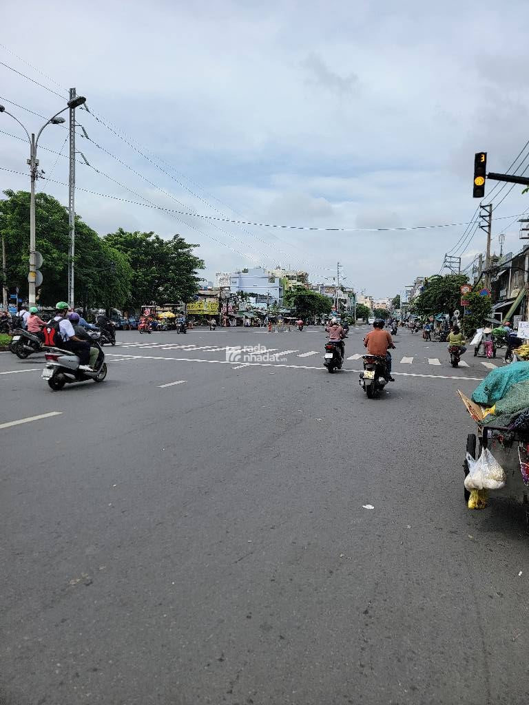 Mặt tiền Bình Tiên Q6, 165m2 ngang 6.5m SHR vuông vức, tiện xây mới, giá 43 tỷ TL, hiếm