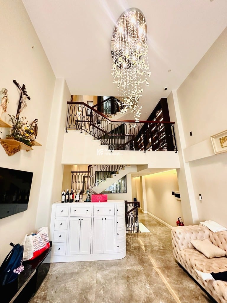 NHÀ VIP NGAY CHỢ PHẠM VĂN HAI, TÂN BÌNH, 107M2 MỚI Ở NGAY. GIẢM 750TR CHỈ CÒN 33.3T TL 