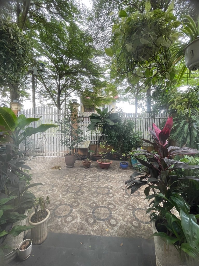 BÁN BIỆT THỰ KHU DÂN CƯ PHÚ LỢI QUẬN 8 240M2 18.X TỶ 5PN 3 TẦNG LÁT ĐÁ SANG TRỌNG