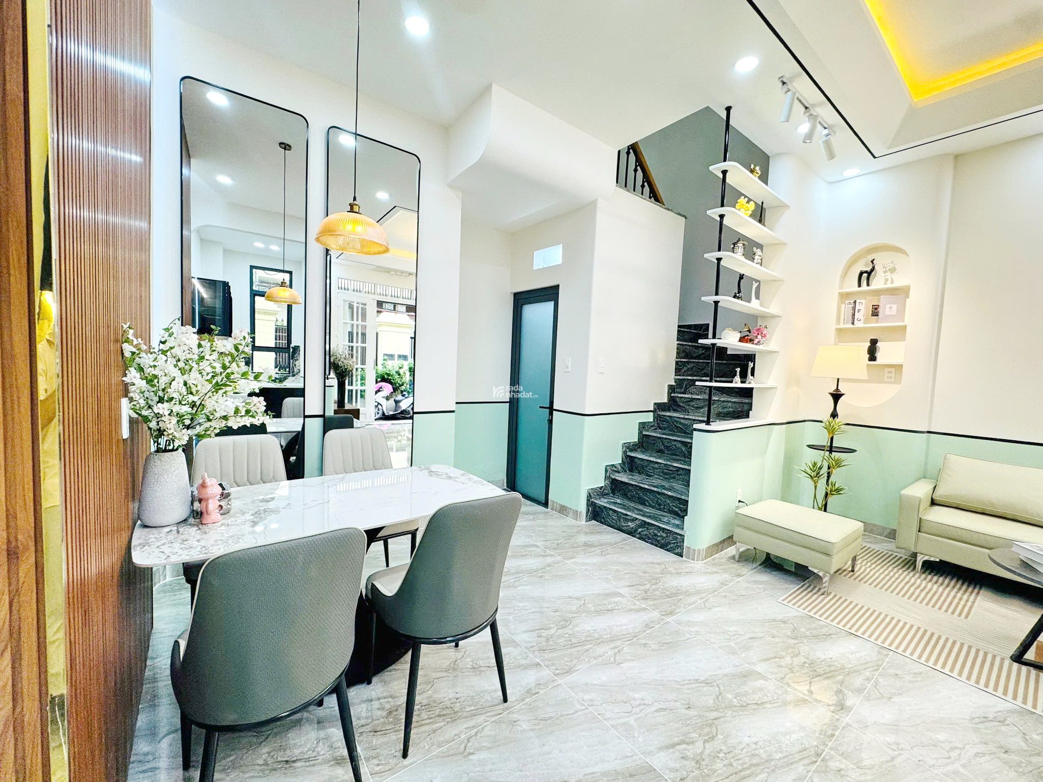 Bán nhà mới 2 lầu gần HXH đường Âu Dương Lân P.2 Quận 8