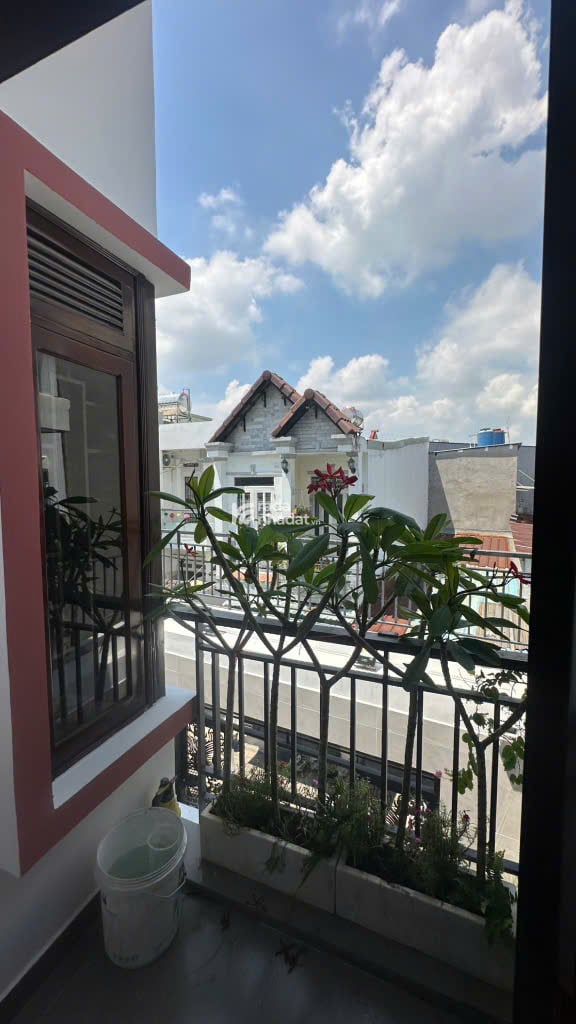 Nhà Đẹp 2 Tầng  FULL Nội Thất Cao Cấp  Xe BMW Đậu Trước Nhà Nguyễn Thị Kiễu P Hiệp Thành Q 12