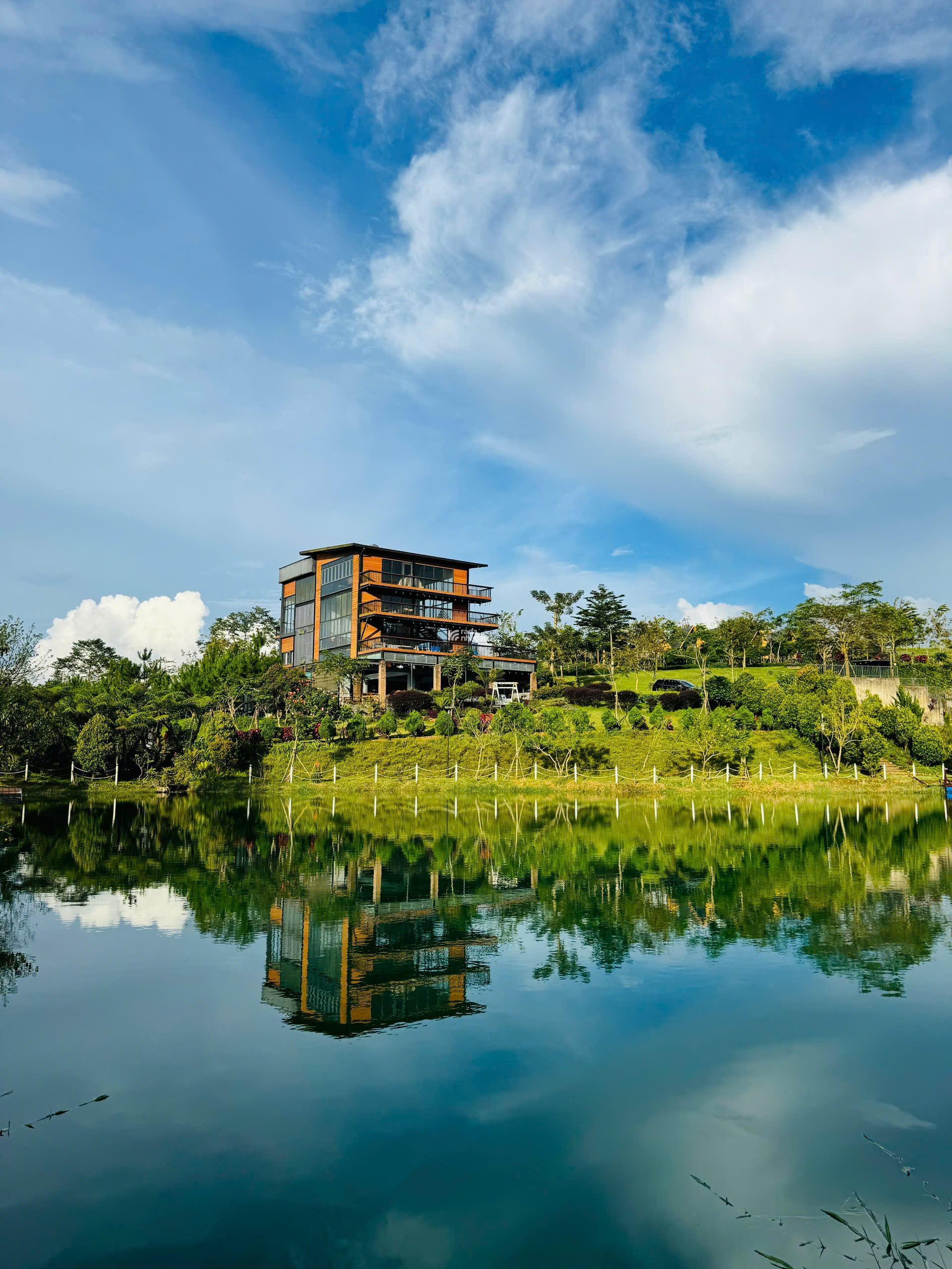 BẤT ĐỘNG SẢN NGHỈ DƯỠNG BẢO LỘC _ VỊ TRÍ CHỈ CÓ 1 KHÔNG CÓ 2 