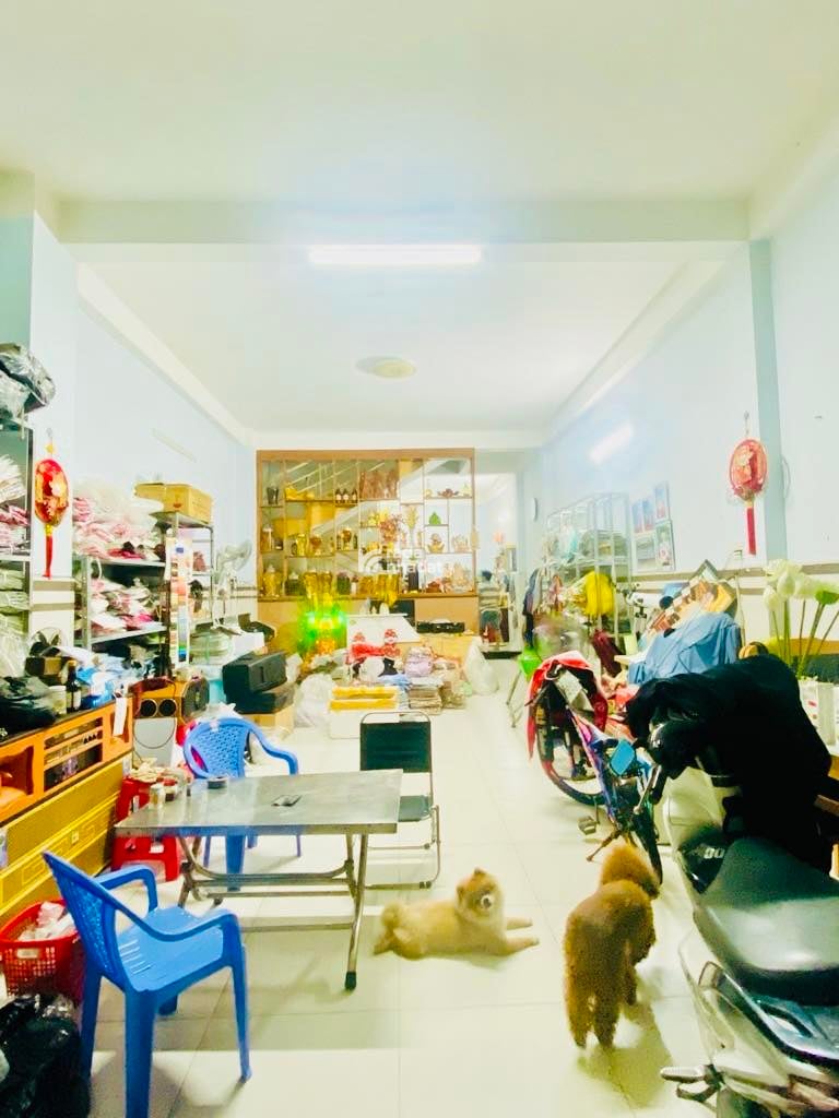 GẦN AEON - CHỢ TÂN HƯƠNG - ĐƯỜNG 8M THÔNG - 3 TẦNG - 96M NGANG 5 NỞ - CHỈ 12