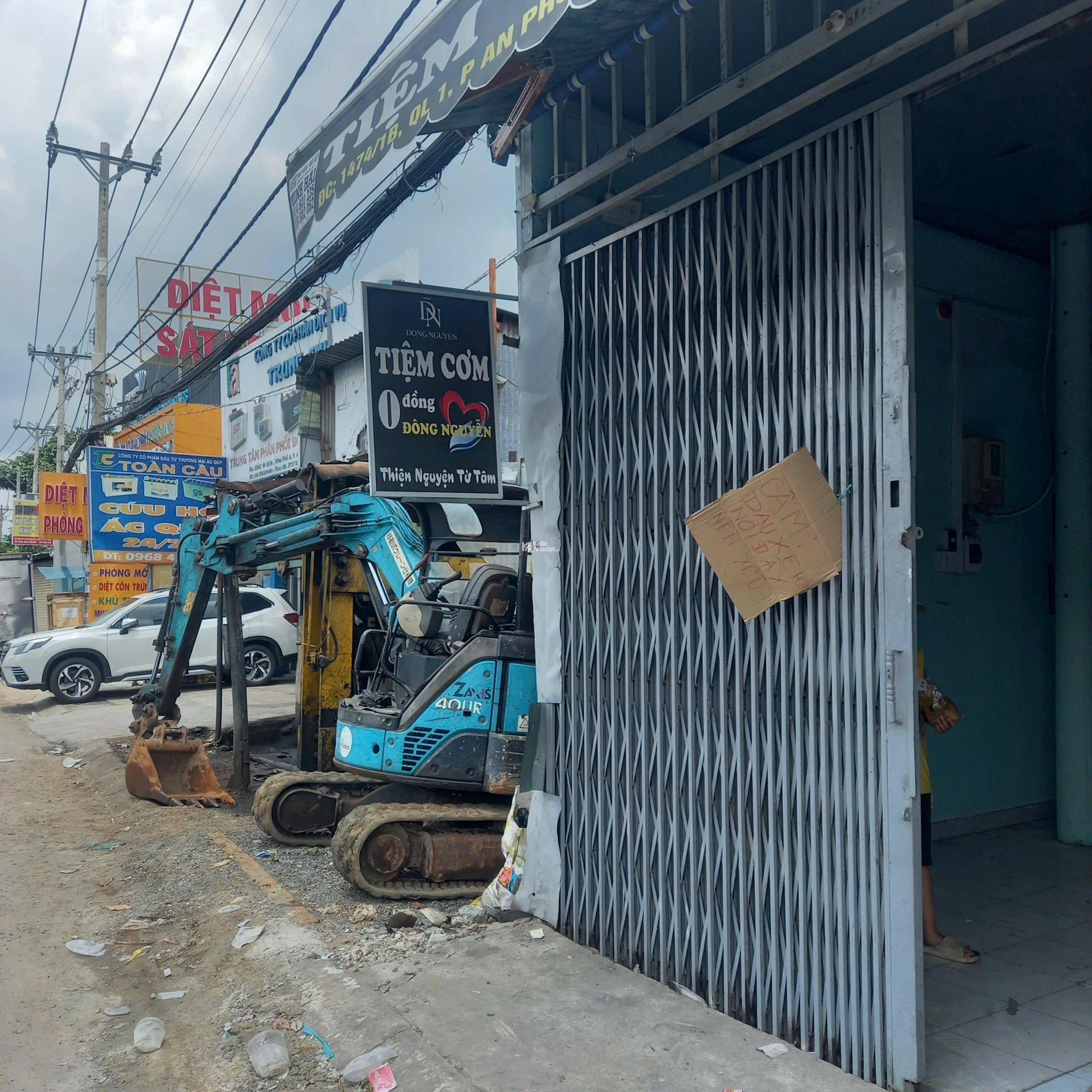 cho thuê mb 70m2 giá 9tr  ql1 phường apd, cách 200m đại hoc NTT Q12, cách 300m chợ vườn lài.