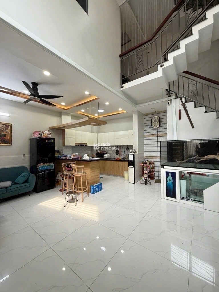 [TÂN PHÚ ] - NHÀ 4 TẦNG ĐẸP - 53M2 - NGANG 6.6M - HẺM Ô TÔ - GIÁP QUẬN 11, TÂN BÌNH - 6 TỶ 950 TL