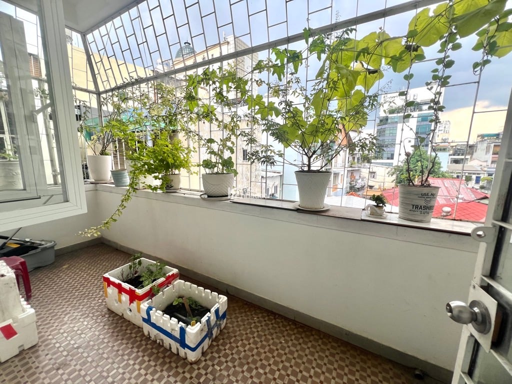 GẦN MT, CC TRẦN KẾ XƯƠNG, PHÚ NHUẬN, 56M2 TIỆN CẢI TẠO MỚI. GIẢM 350TR CHỈ 3T