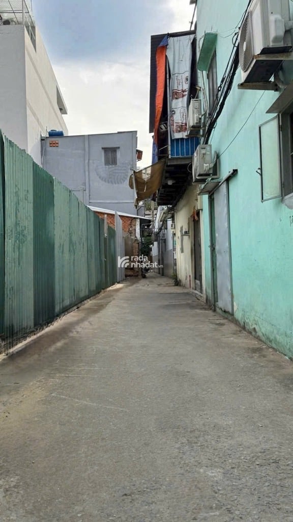 LÔ ĐẤT LIỀN KỀ - GẦN VÒNG XOAY LÊ ĐẠI HÀNH, ĐƯỜNG 100 BÌNH THỚI -Q.11 -DT: 64M2 - 6 TỶ 5