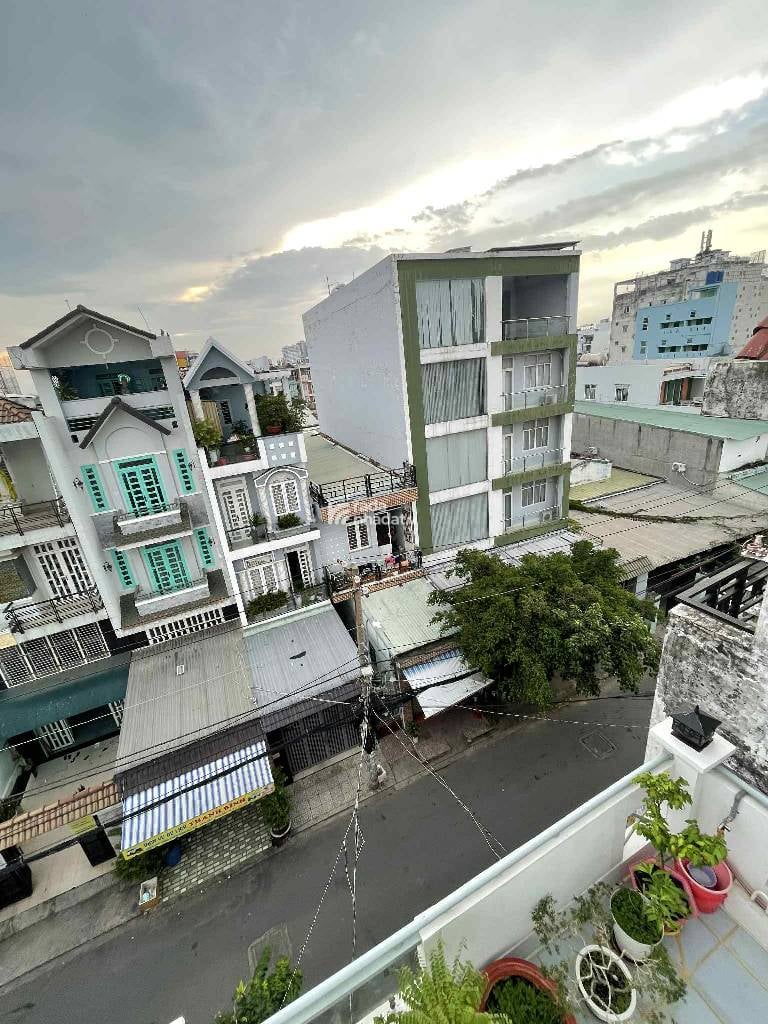 BÌNH TÂN - TÂN TẠO - GIÁP KDC TÊN LỬA - HẺM 10M CÓ LỀ ĐƯỜNG - GẦN AEON BÌNH TÂN - 4 TẦNG - 4PN