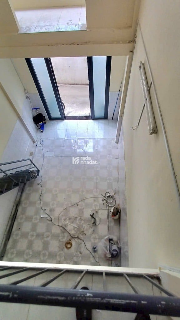 Bán nhà Trệt Lửng nhỏ xinh Trung Tâm Q2 - 40m2 chỉ 2,4 tỷ