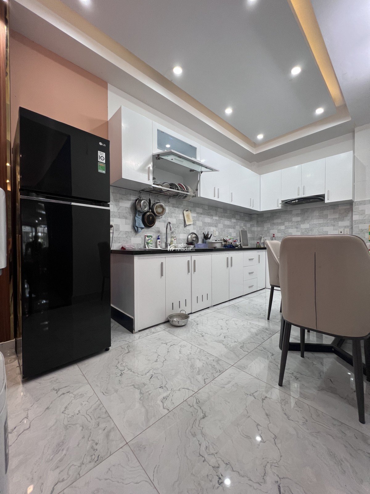 Nhà mặt tiền 3 tầng 4PN view thoáng, đường Số Phạm Hữu Lầu trung tâm Quận 7 giá chỉ 11,8 tỷ
