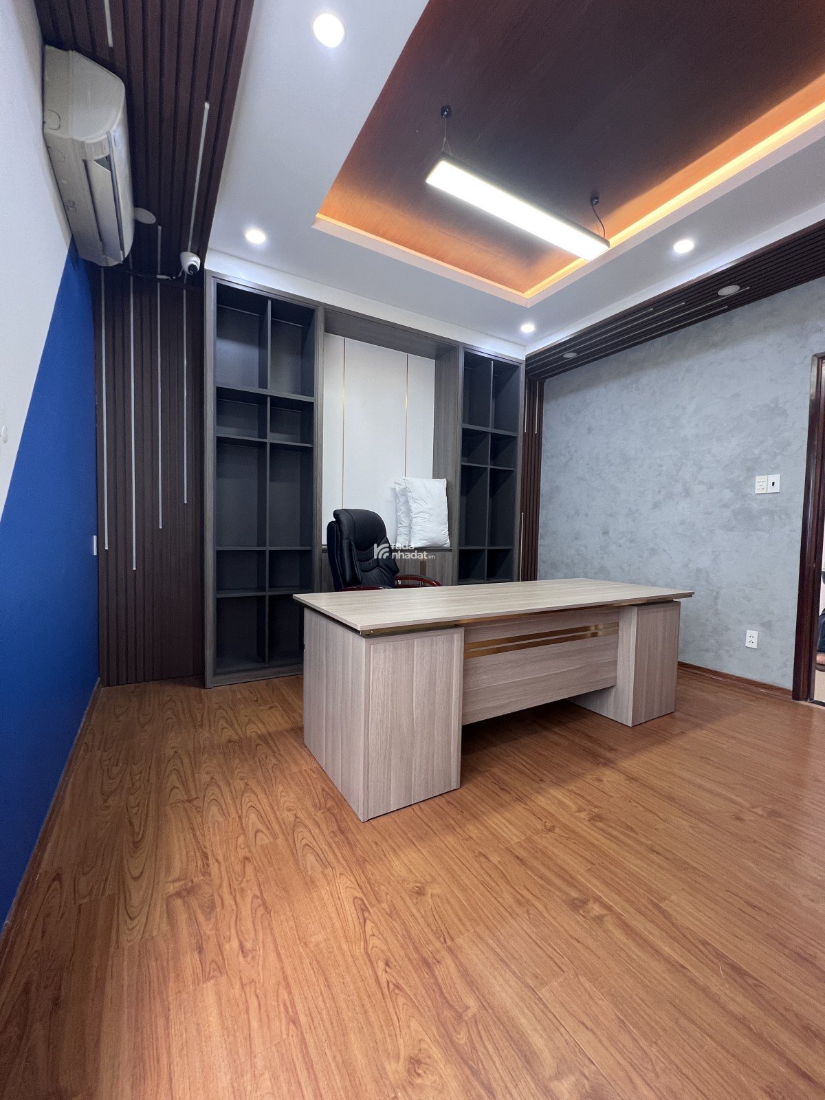 Nhà mặt tiền 3 tầng 4PN view thoáng, đường Số Phạm Hữu Lầu trung tâm Quận 7 giá chỉ 11,8 tỷ