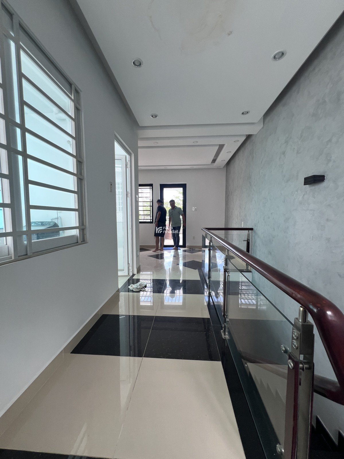 Nhà mặt tiền 3 tầng 4PN view thoáng, đường Số Phạm Hữu Lầu trung tâm Quận 7 giá chỉ 11,8 tỷ