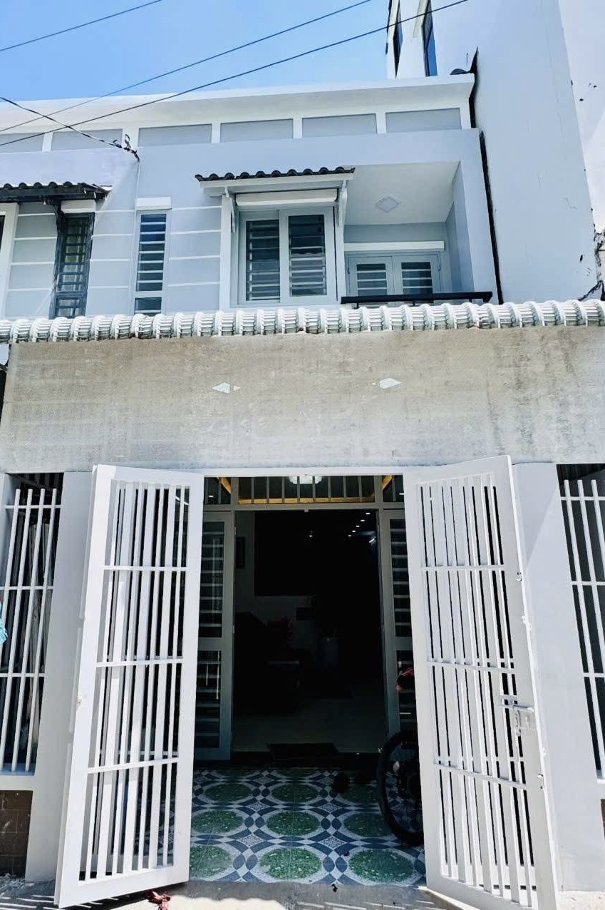 Độc nhất ! Nhà Phùng Văn Cung, phường 7,Phú Nhuận! Nhà 45m, 3ty880, hẻm oto, sổ hồng riêng