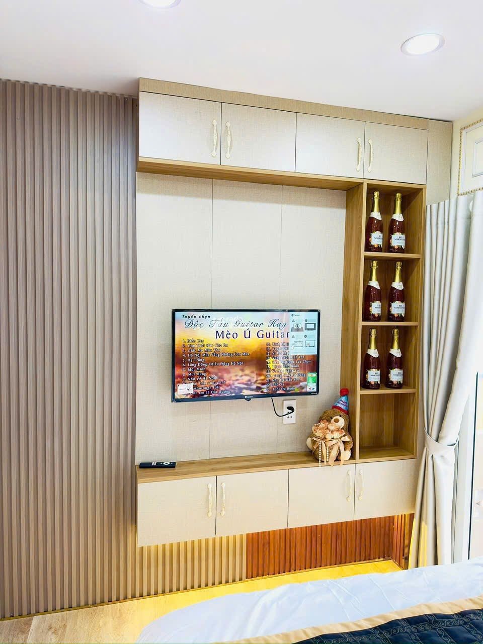 NHÀ CĂN GÓC  LẠC LONG QUÂN, P.10, Q.TÂN BÌNH CHỈ 2.68 TỶ