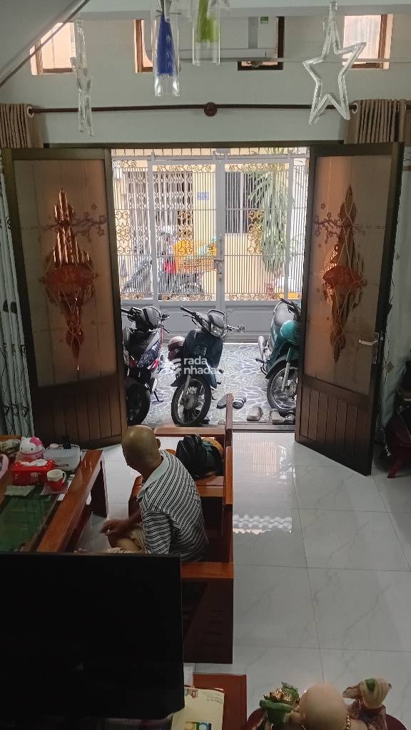 HẺM XE HƠI SÁT NHÀ, LẠC LONG QUÂN, TÂN BÌNH, 60M2 CÓ KC Ở NGAY. GIẢM 350TR CHỈ CÒN 7.75T TL 