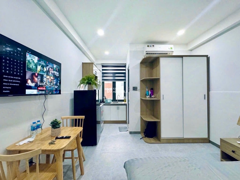 SIÊU PHẨM 4 TẦNG DÒNG TIỀN 45 TR/THÁNG- 6 PN- HẼM OTO CÁCH NHÀ 1 CĂN-GẦN ĐẠI HỌC HUTECH - 13 TỶ 600