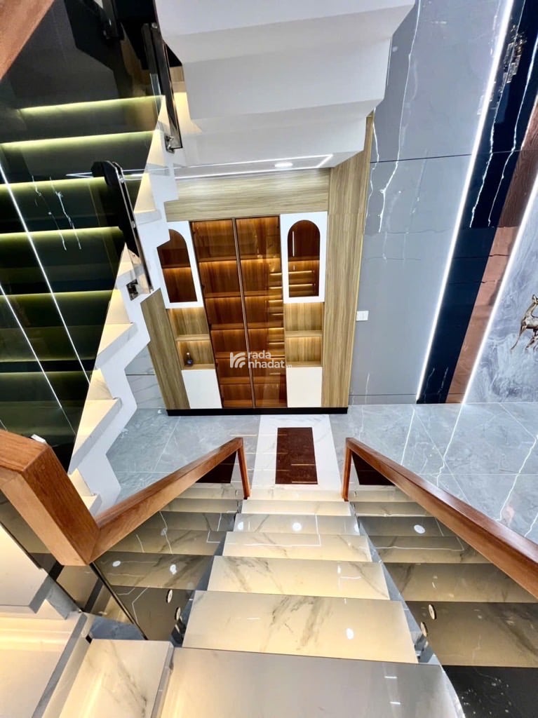 Bán nhà đường mã lò  gần khi tên lữa