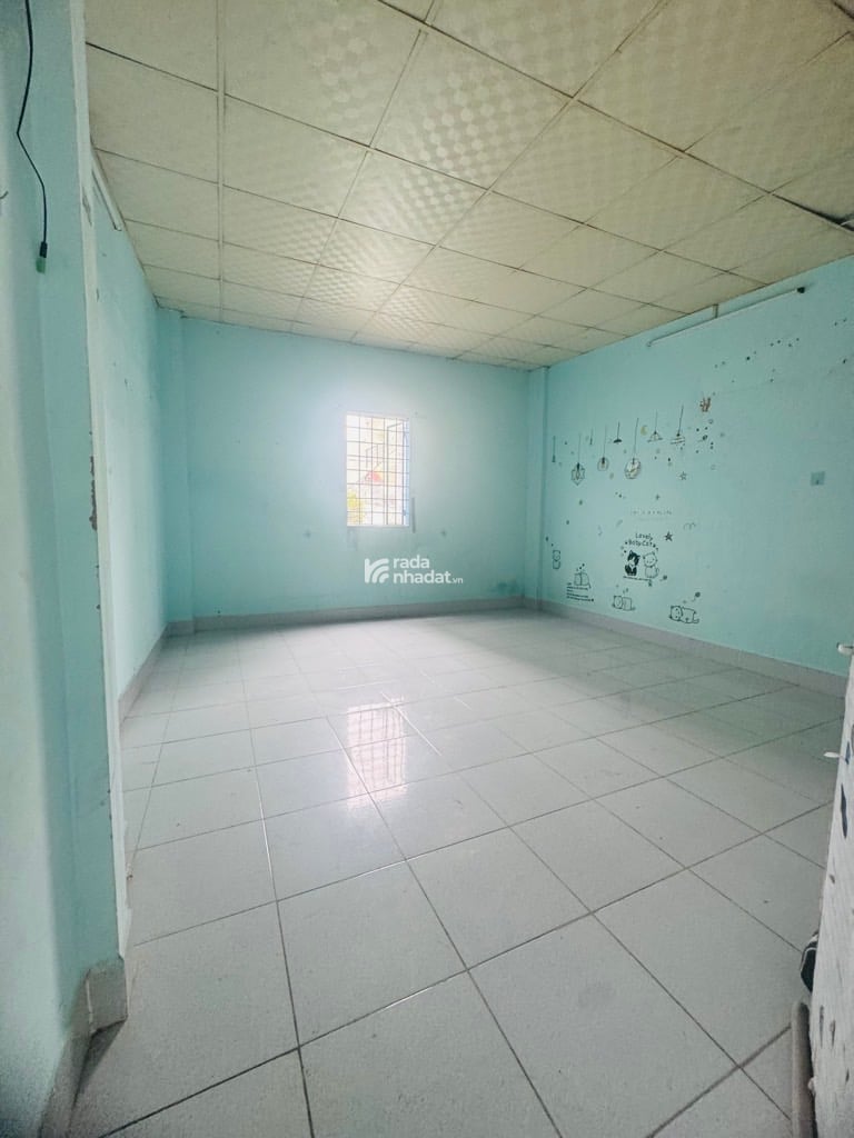 HXH KÊNH 19 THÁNG 5, TÂN PHÚ, CHUẨN 33M2 HIẾM CÓ. GIẢM 550TR CHỈ 3.9T TL TỐT