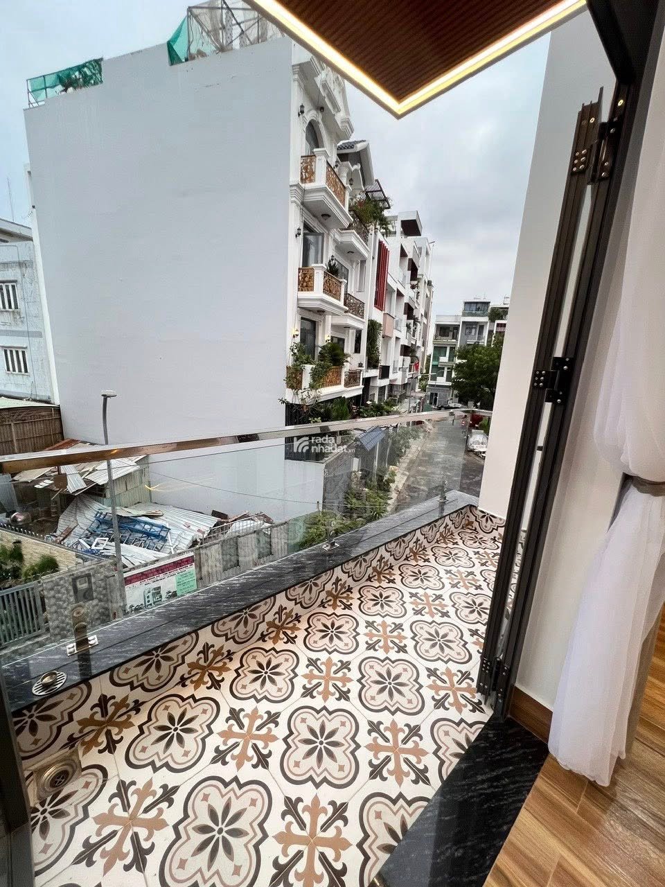 Bán nhà 110/20/22 Đường số 30 P.6, 6 tầng lửng ngược thang máy. Giá 13,5 tỷ TL