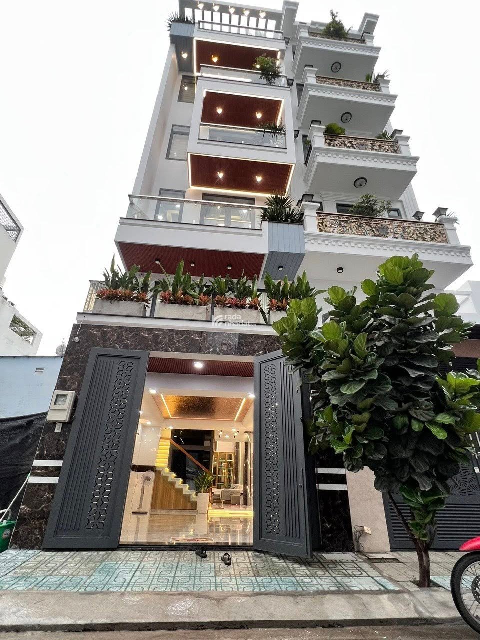 Bán nhà 110/20/22 Đường số 30 P.6, 6 tầng lửng ngược thang máy. Giá 13,5 tỷ TL