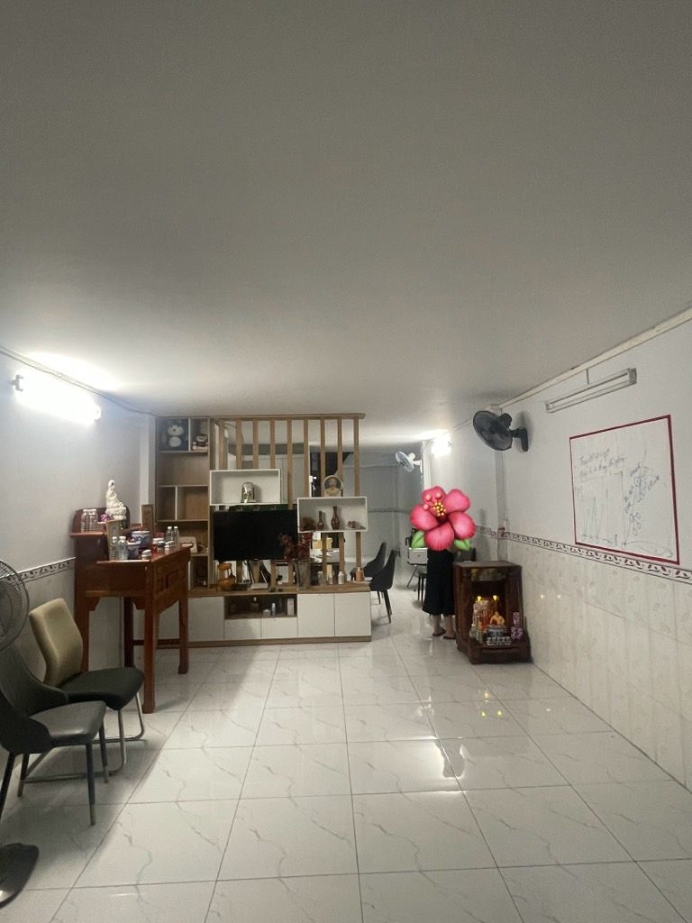 NHÀ TÂN BÌNH - PHẠM VĂN BẠCH - NGAY CỔNG NHÀ GA T3- HXH 1 TRỤC - 68M2