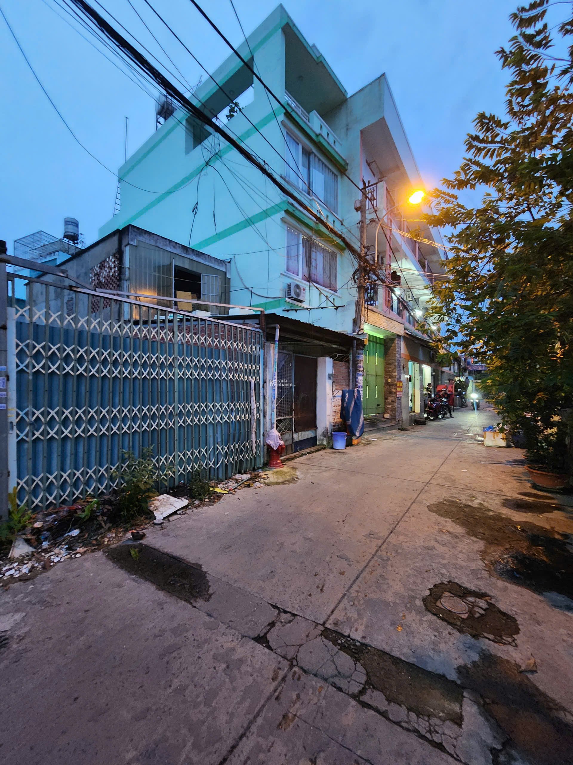 NHÀ NÁT VỊ TRÍ ĐẸP 1/ 15m ĐƯỜNG TÂN THỚI NHẤT 1, HẺM THÔNG XE HƠI, 4x20m