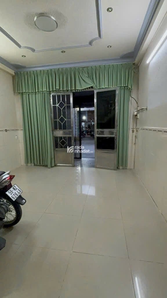 TRƯƠNG PHƯỚC PHAN, BÌNH TÂN, NHÀ 52M2 - 2 TẦNG 52M2, ĐƯỜNG 8M XE TẢI, SỔ ĐẸP HOÀN CÔNG ĐỦ 
