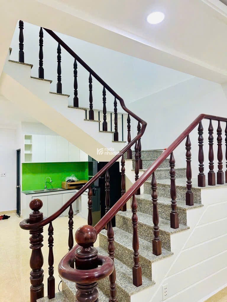 NHÀ MỚI ĐẸP 2 TẦNG - SỔ VUÔNG ĐẸP