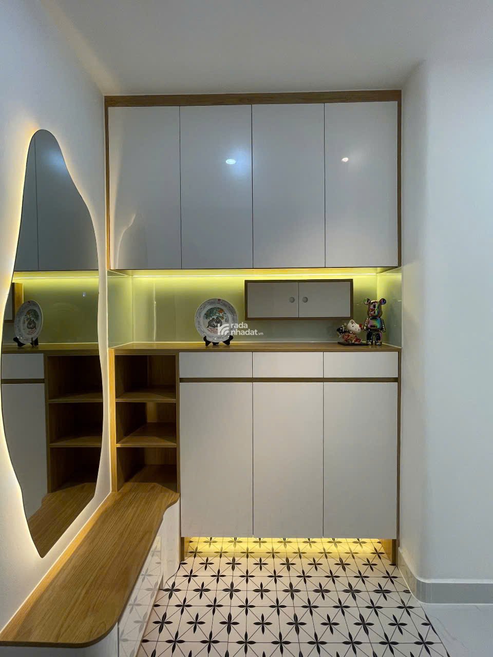 Bán nhanh căn hộ hộ sky garden 3, PMH, Q7, dt 68m2, 2PN nhà mới đẹp, giá chỉ 5,2 tỷ 