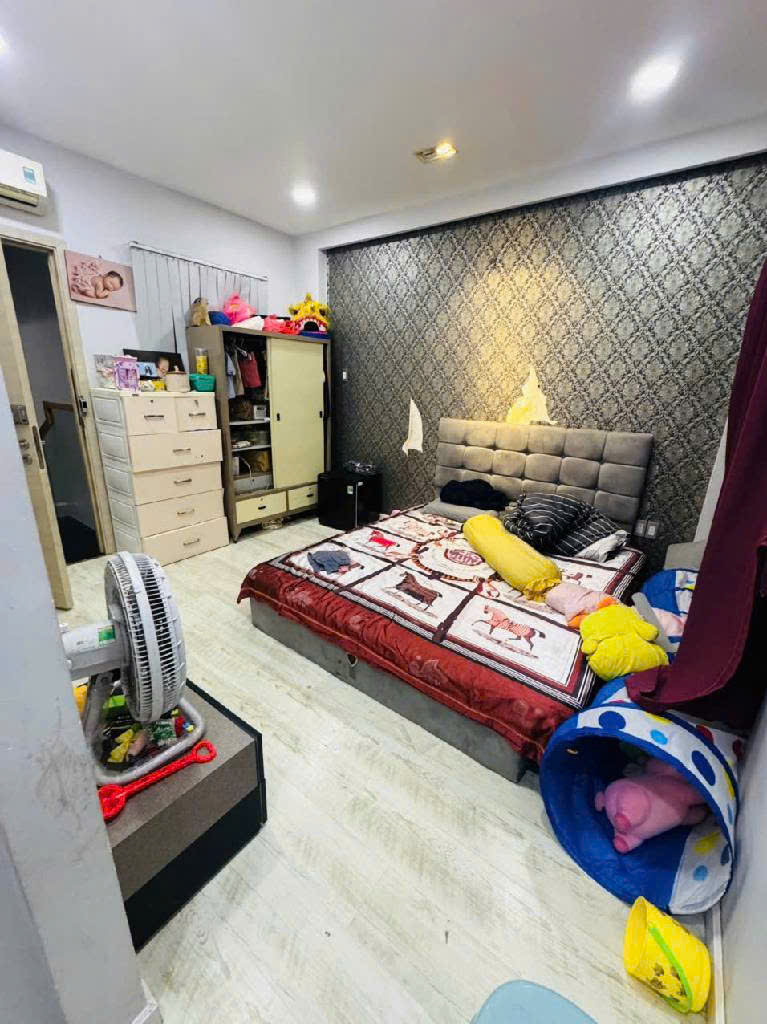 BÁN NHÀ MẶT TIỀN ĐƯỜNG SỐ 6D,KHU TÊN LỬA (5m x 18m x 4 TẦNG) 12 TỶ TL