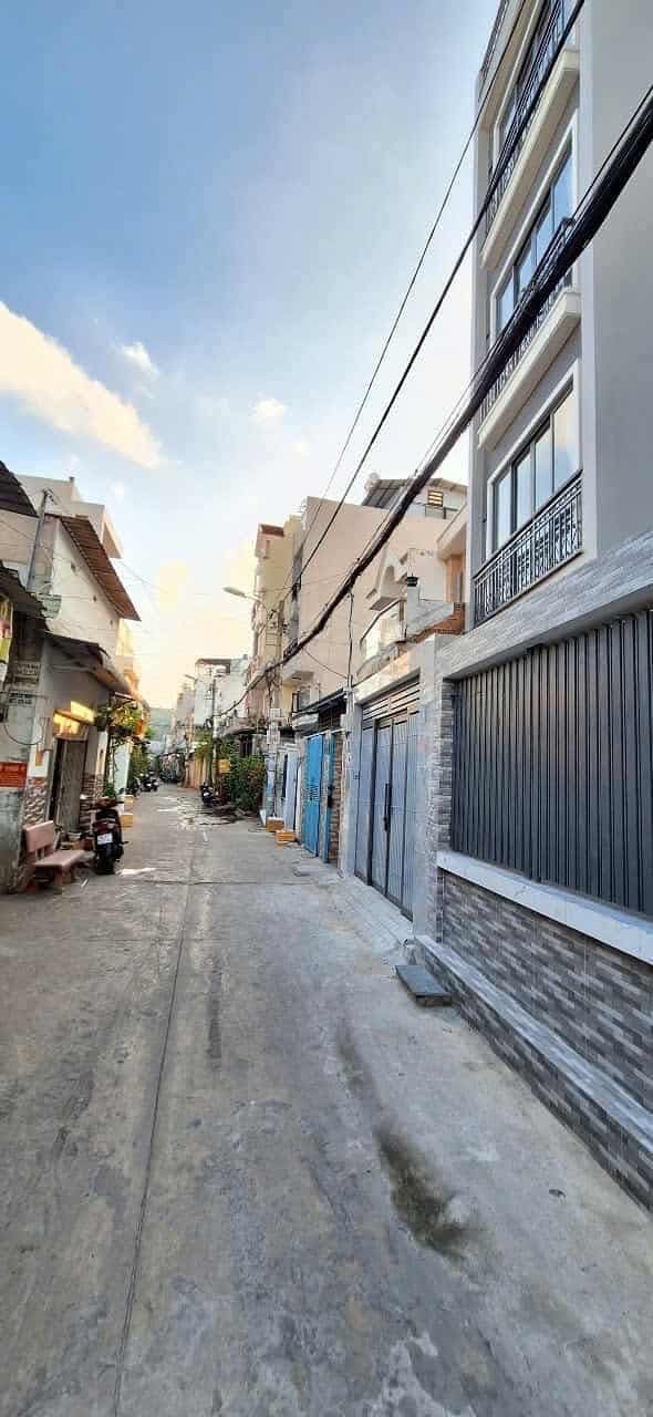 BÁN GẤP CHDV 6PN, ĐÔNG HƯNG THUẬN 17, QUẬN 12 , THU NHẬP 20TR/ THÁNGGiá 6 .5 TỶ