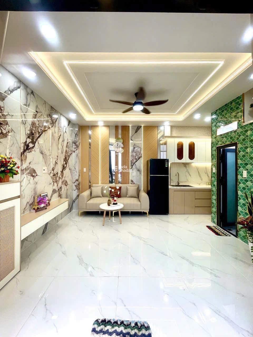 Bán gấp nhà 1 Tỷ 650 đầy đủ NT đường Bùi Quang Là P12 Gò Vấp , 2PN - Sổ hồng riêng