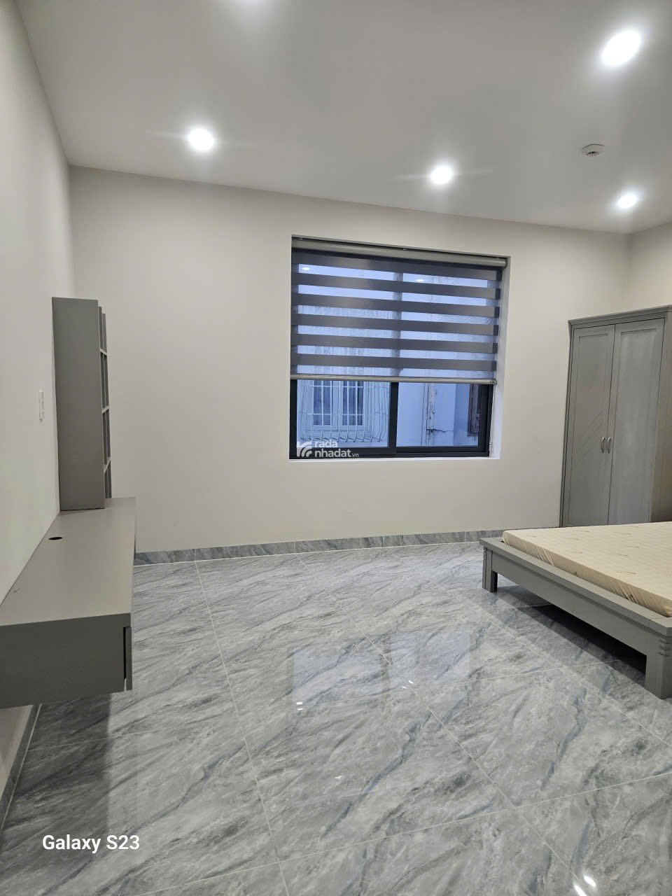 Phòng dv vip . Nội thất cao cấp. Thang máy. Thẻ từ