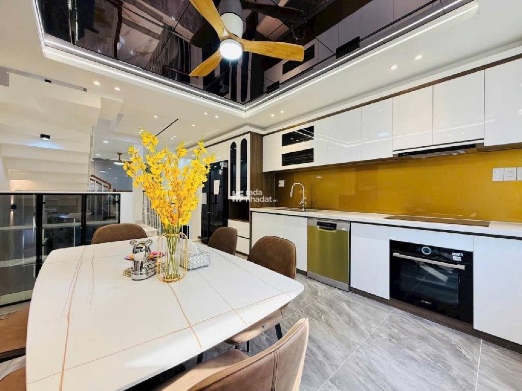 SIÊU PHẨM NHÀ PHỐ - KHU CAO TẦNG ĐỒNG BỘ - GÒ VẤP, 5 TẦNG  - 50M2 - FULL NỘI THẤT, NHỈNH 8 TỶ 
