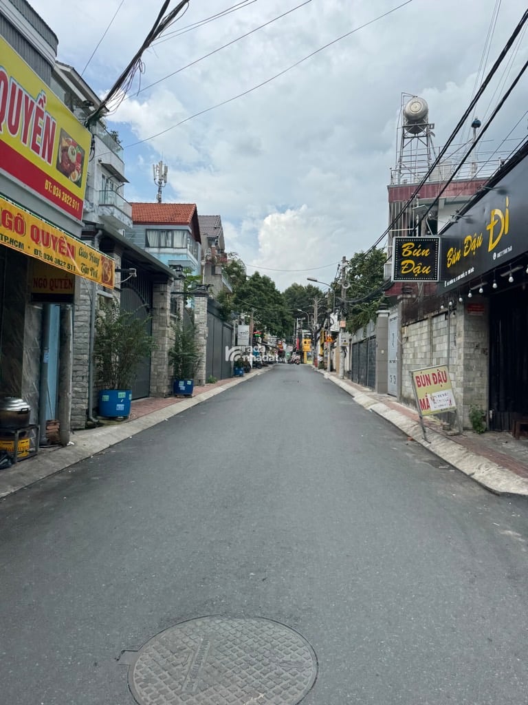 HẺM XE HƠI TRÁNH 4 TẦNG NGAY CỔNG ĐH NGÂN HÀNG THU NHẬP 90tr/th 8X27 CHỈ 22 TỶ.