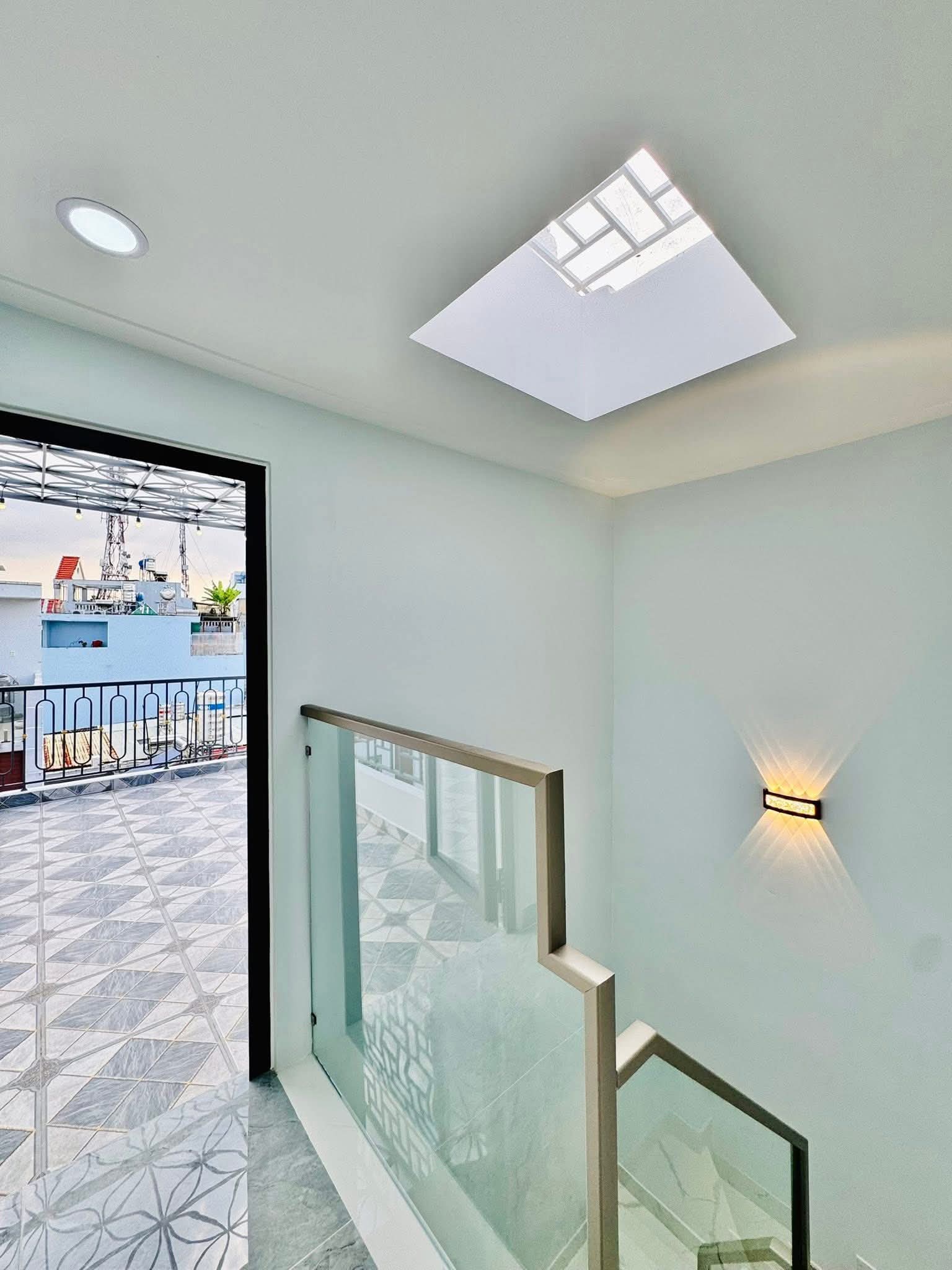 Cực hiếm nhà 32m2 đường Phạm Văn Chiêu, P14 Gò Vấp. Giá 2 tỷ 480, hẻm 5m, sổ riêng