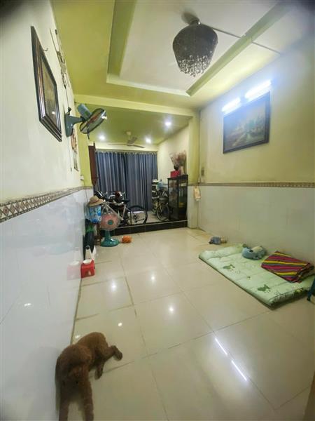 VỊ TRÍ ĐẸP - AN NINH - HẺM 6M - 42M - 2 TẦNG 